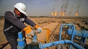 استشهاد 10 وإصابة آخر من عمال حقل الخراطة النفطي بتفجير في دير الزور الغربي السوري